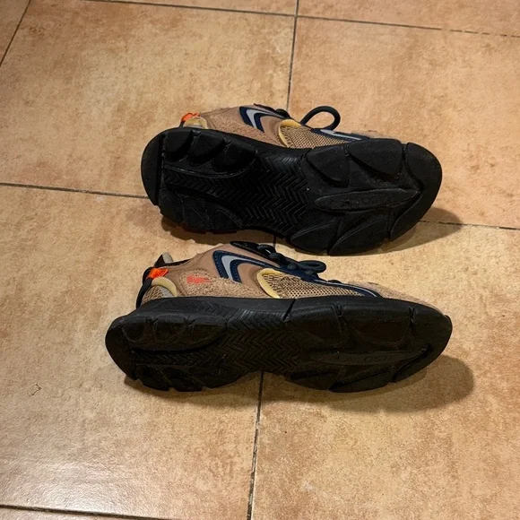 Lacoste Blue and Beige Athletic Shoes - Picture 5 of 6